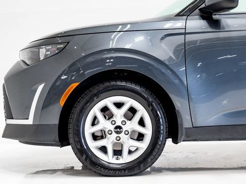 Certified 2024 Kia Soul LX w/ Option Group 015 FWD image 25