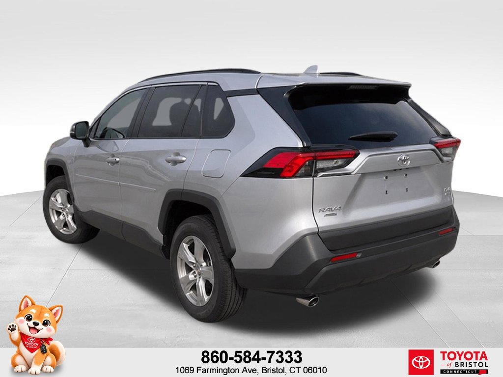 Used 2024 Toyota RAV4 XLE w/ Convenience Package AWD/4WD image 4