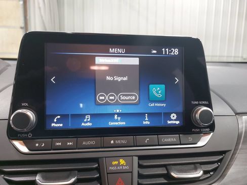 Certified 2025 Nissan Altima 2.5 SV FWD image 22