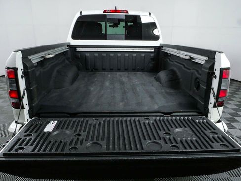 Used 2024 Nissan Frontier SV w/ Technology Package AWD/4WD image 30