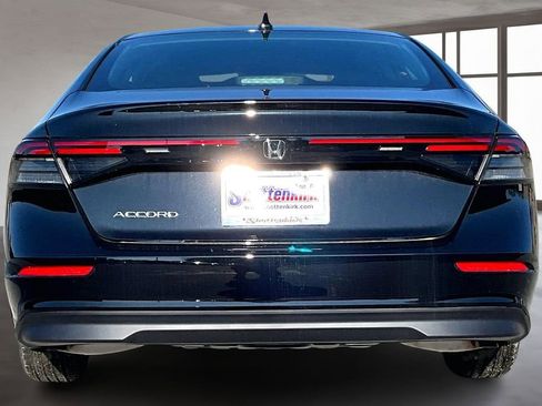 New 2025 Honda Accord LX image 4