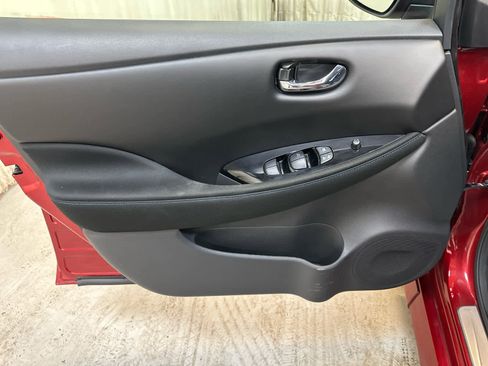 Certified 2023 Nissan Leaf SV Plus image 26