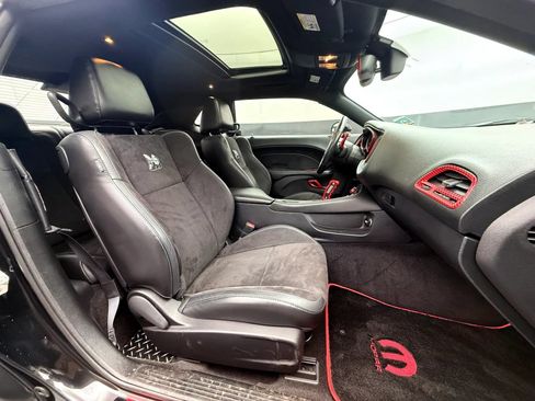 Used 2016 Dodge Challenger R/T Scat Pack RWD image 14