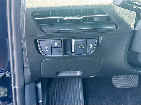 Used 2024 Kia EV6 Light RWD image 11