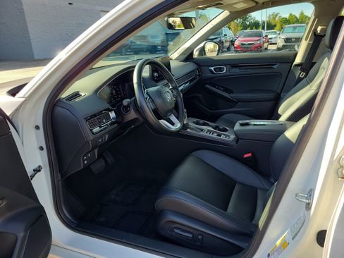 Used 2024 Honda Civic Touring image 15
