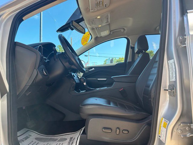 Used 2017 Ford Escape Titanium AWD/4WD image 9