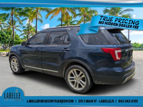 Used 2016 Ford Explorer XLT w/ Equipment Group 202A FWD image 5
