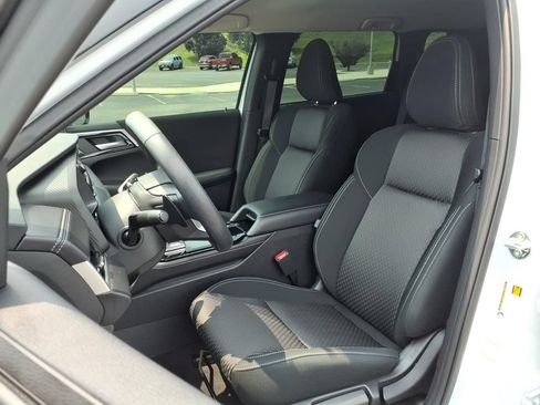 Used 2025 Mitsubishi Outlander ES AWD/4WD image 2
