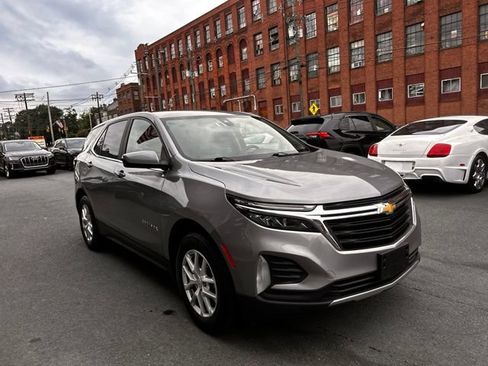 Used 2023 Chevrolet Equinox LT w/ LPO, Floor Liner Package AWD/4WD image 3