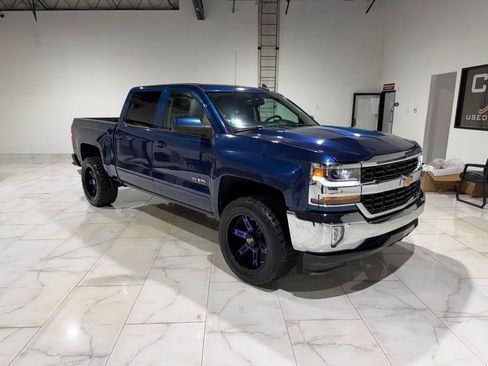 Used 2017 Chevrolet Silverado 1500 LT w/ Texas Edition RWD image 3