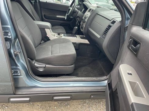 Used 2011 Ford Escape XLT FWD image 12