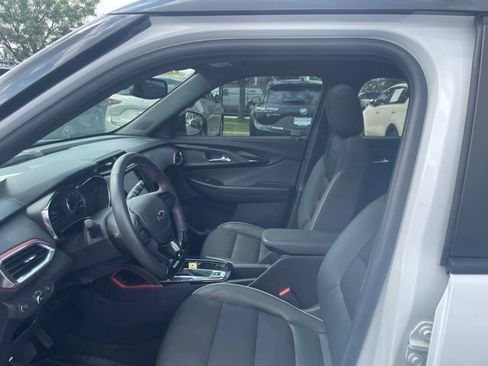 Certified 2023 Chevrolet TrailBlazer RS w/ Sun and Liftgate Package FWD image 8