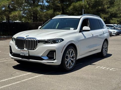 Used 2020 BMW X7 xDrive40i w/ Parking Assistance Package AWD/4WD image 2