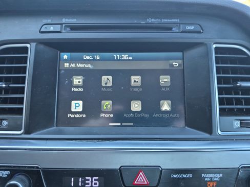 Used 2017 Hyundai Sonata SE image 32