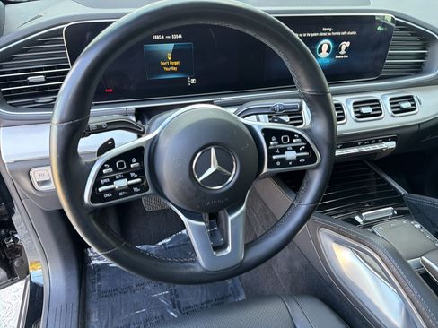 Used 2022 Mercedes-Benz GLE 350 4MATIC w/ Premium Package image 16