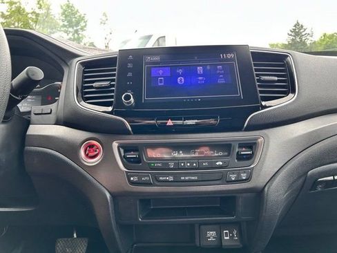 Used 2023 Honda Ridgeline Sport image 18
