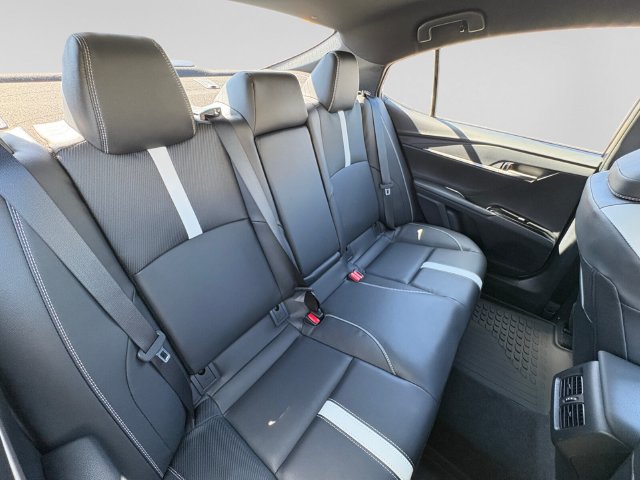 New 2026 Toyota Camry SE FWD image 29