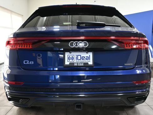 Used 2021 Audi Q8 Premium Plus w/ Premium Plus Package image 3
