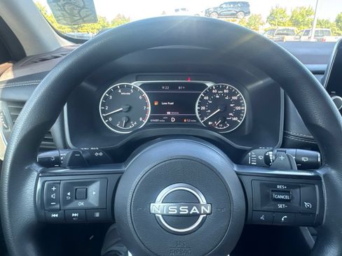Used 2022 Nissan Rogue S AWD/4WD image 15