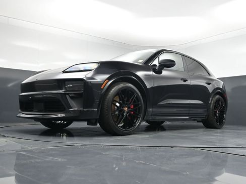 New 2026 Porsche Macan GTS Electric AWD/4WD image 21