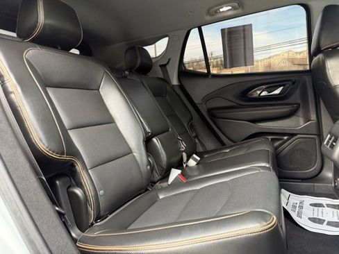 Used 2022 GMC Terrain AT4 image 44
