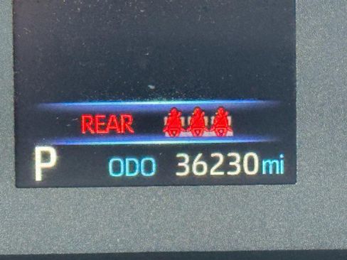 Used 2024 Toyota Corolla LE image 21