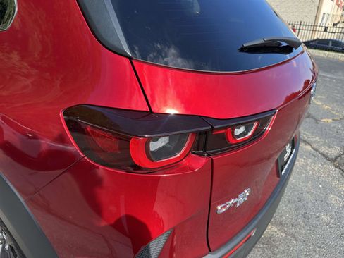 Used 2024 MAZDA CX-50 AWD 2.5 S w/ Premium Package image 9