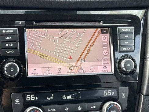 Used 2018 Nissan Rogue SL image 19