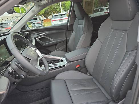 Used 2025 Audi Q5 Premium Plus w/ Premium Plus AWD/4WD image 15