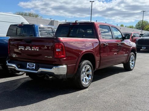 Used 2025 RAM 1500 Big Horn AWD/4WD image 3