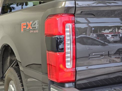 Used 2025 Ford F250 Lariat w/ Chrome Package AWD/4WD image 29