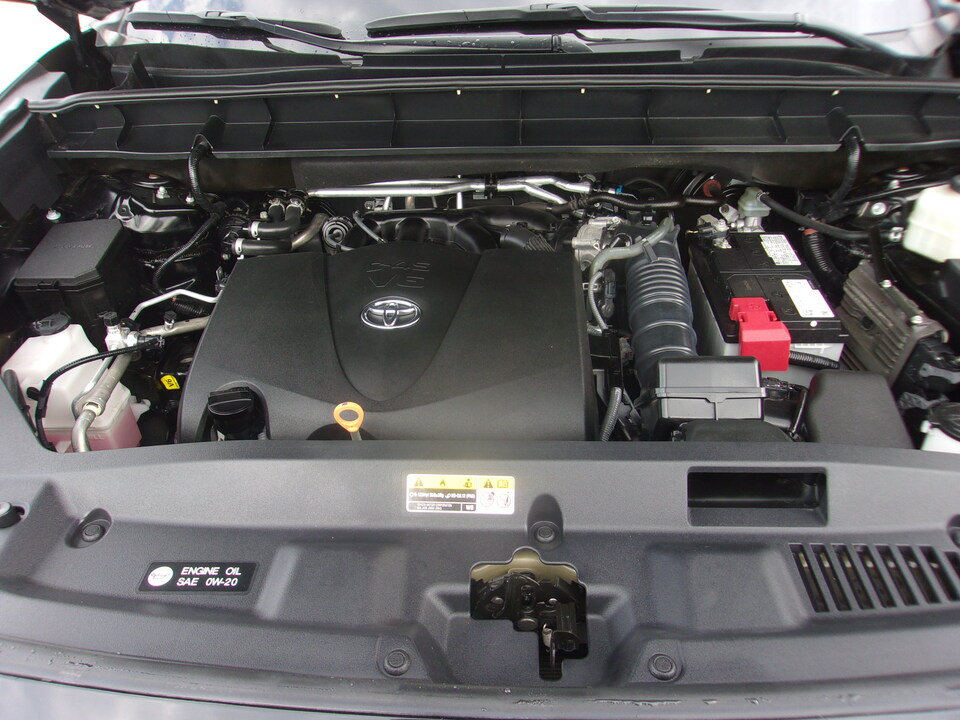 Used 2021 Toyota Highlander XLE AWD/4WD image 27
