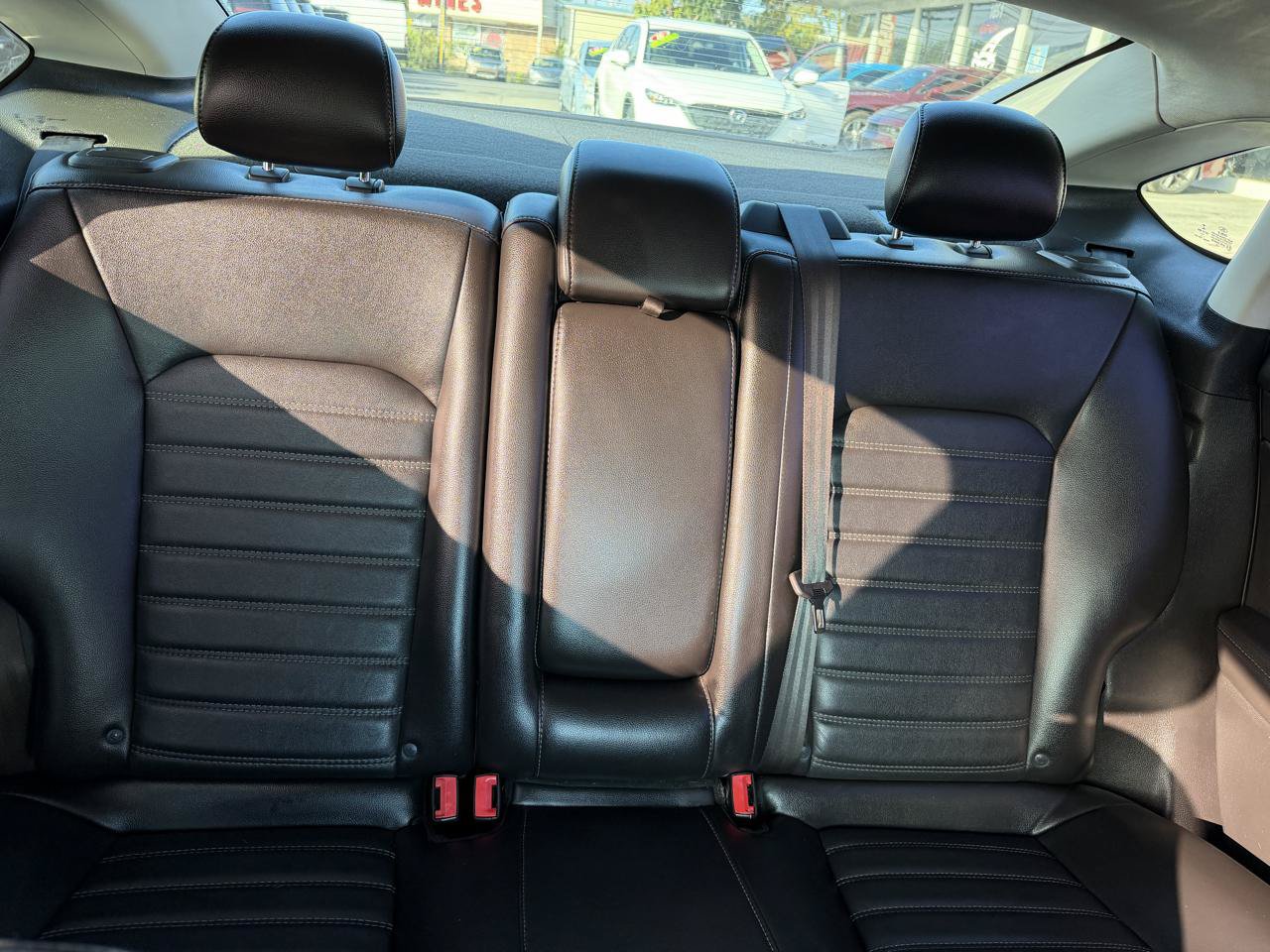 Used 2014 Ford Fusion SE w/ Equipment Group 202A FWD image 15