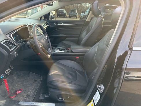 Used 2018 Ford Fusion Titanium image 20