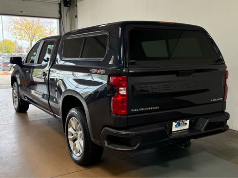 Used 2023 Chevrolet Silverado 1500 Custom AWD/4WD image 2