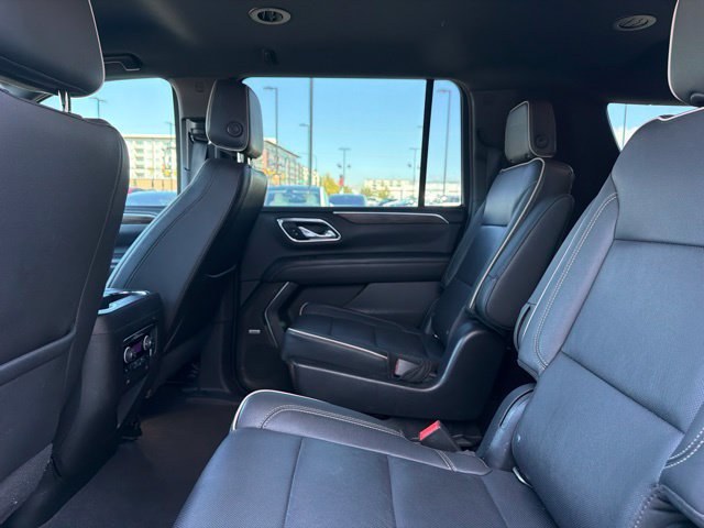 Used 2022 Chevrolet Suburban Premier AWD/4WD image 20