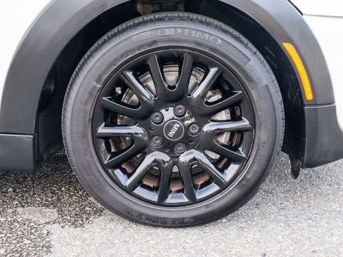 Used 2019 MINI Cooper 2-Door Hardtop image 27