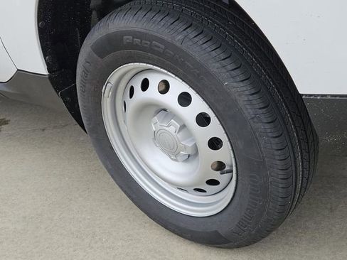 New 2026 Ford Maverick XL image 5