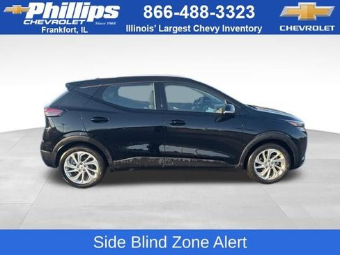 Certified 2023 Chevrolet Bolt EUV LT w/ Driver Confidence Package image 6