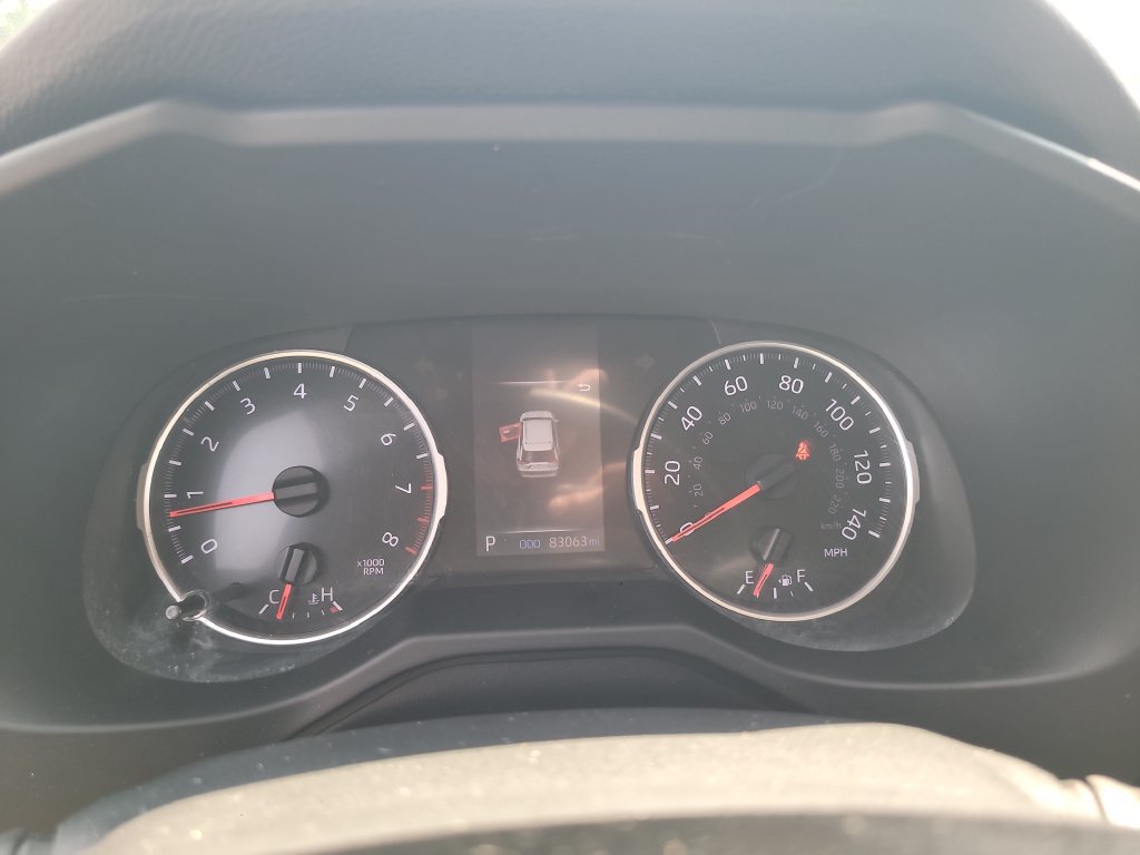 Used 2021 Toyota RAV4 XLE Premium FWD image 16