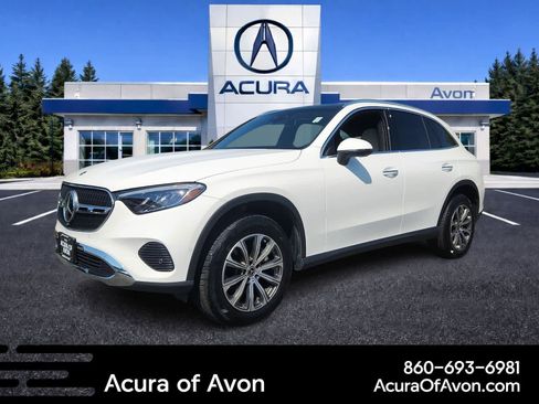 Used 2023 Mercedes-Benz GLC 300 4MATIC image 1