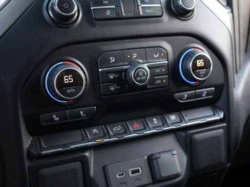 Used 2019 Chevrolet Silverado 1500 LT w/ All-Star Edition AWD/4WD image 12
