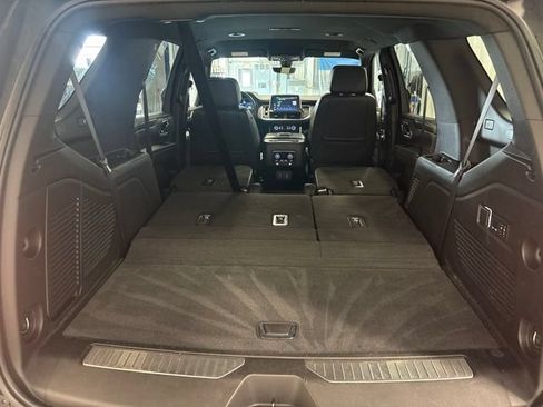 Used 2022 Chevrolet Tahoe Premier AWD/4WD image 34