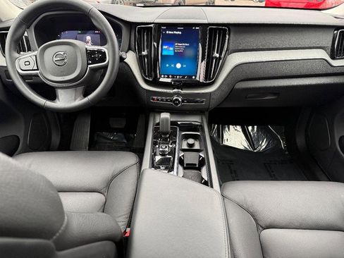 Certified 2025 Volvo XC60 B5 Plus image 12