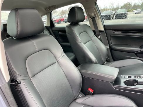 Certified 2024 Honda Civic Touring image 32