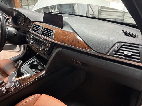 Used 2016 BMW 340i Sedan image 23