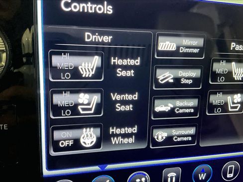 Used 2019 RAM 1500 Limited image 35