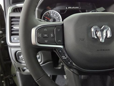 New 2026 RAM 1500 4x4 Crew Cab image 13