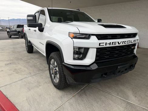 Used 2023 Chevrolet Silverado 2500 Custom w/ Custom Value Package image 1