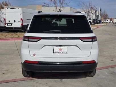New 2025 Jeep Grand Cherokee Altitude